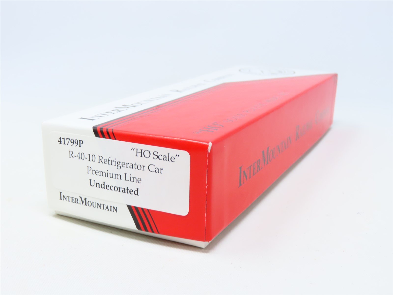 HO Scale InterMountain Kit 41799P Premium Line Yellow Undecorated R-40-10 Reefer