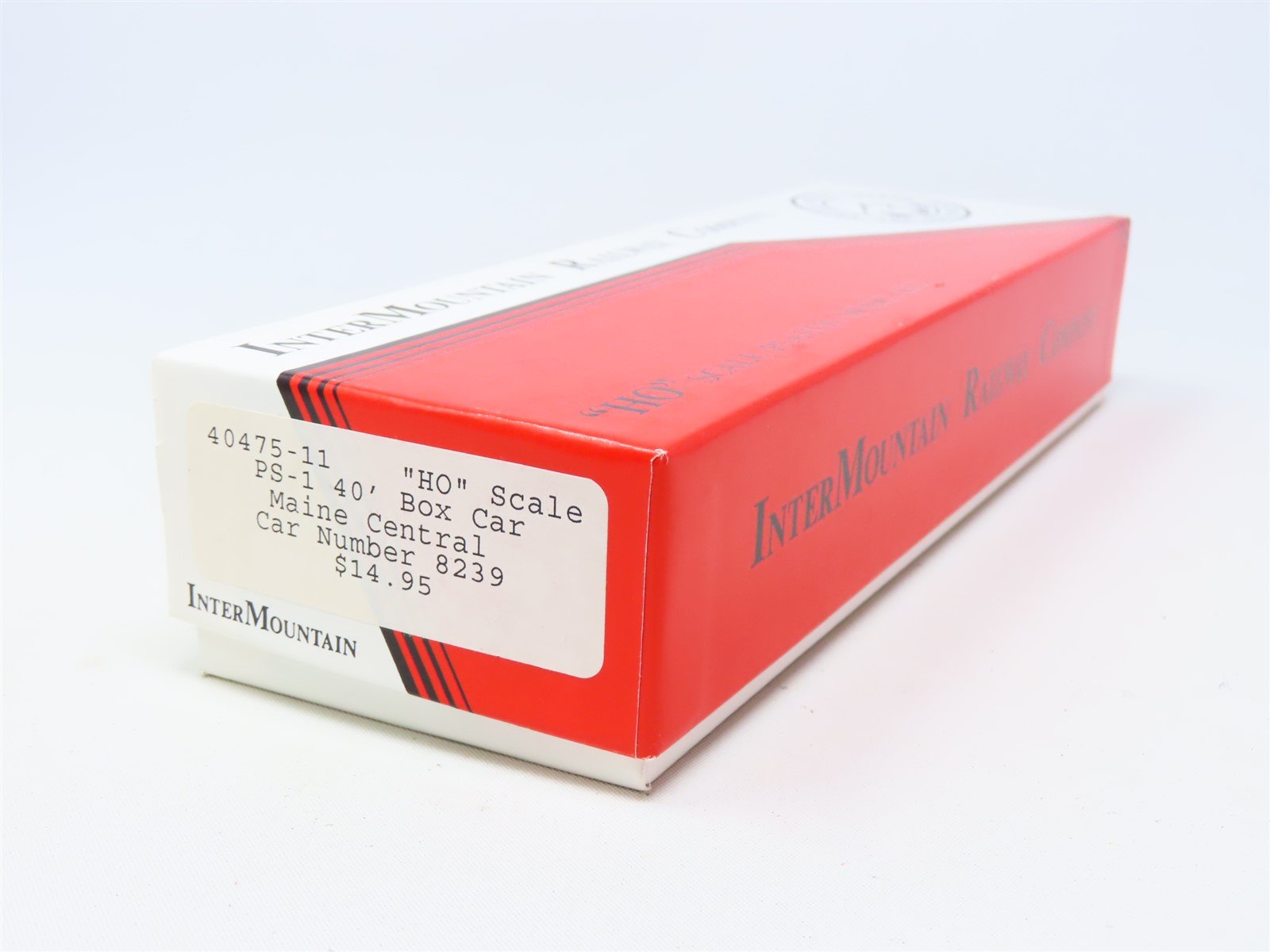 HO Scale InterMountain Kit #40475-11 MEC Maine Central 40' PS-1 Box Car #8239