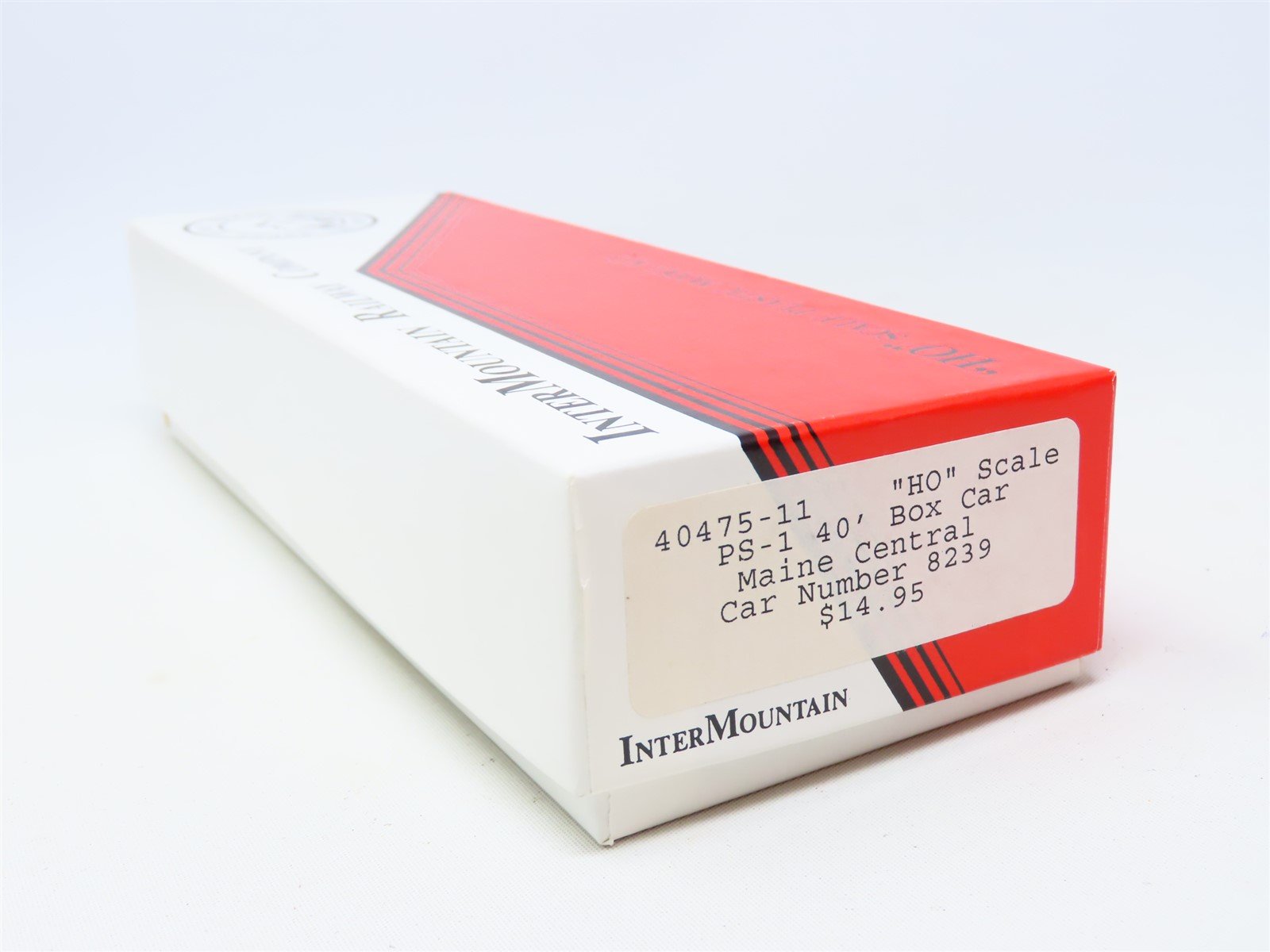 HO Scale InterMountain Kit #40475-11 MEC Maine Central 40' PS-1 Box Car #8239