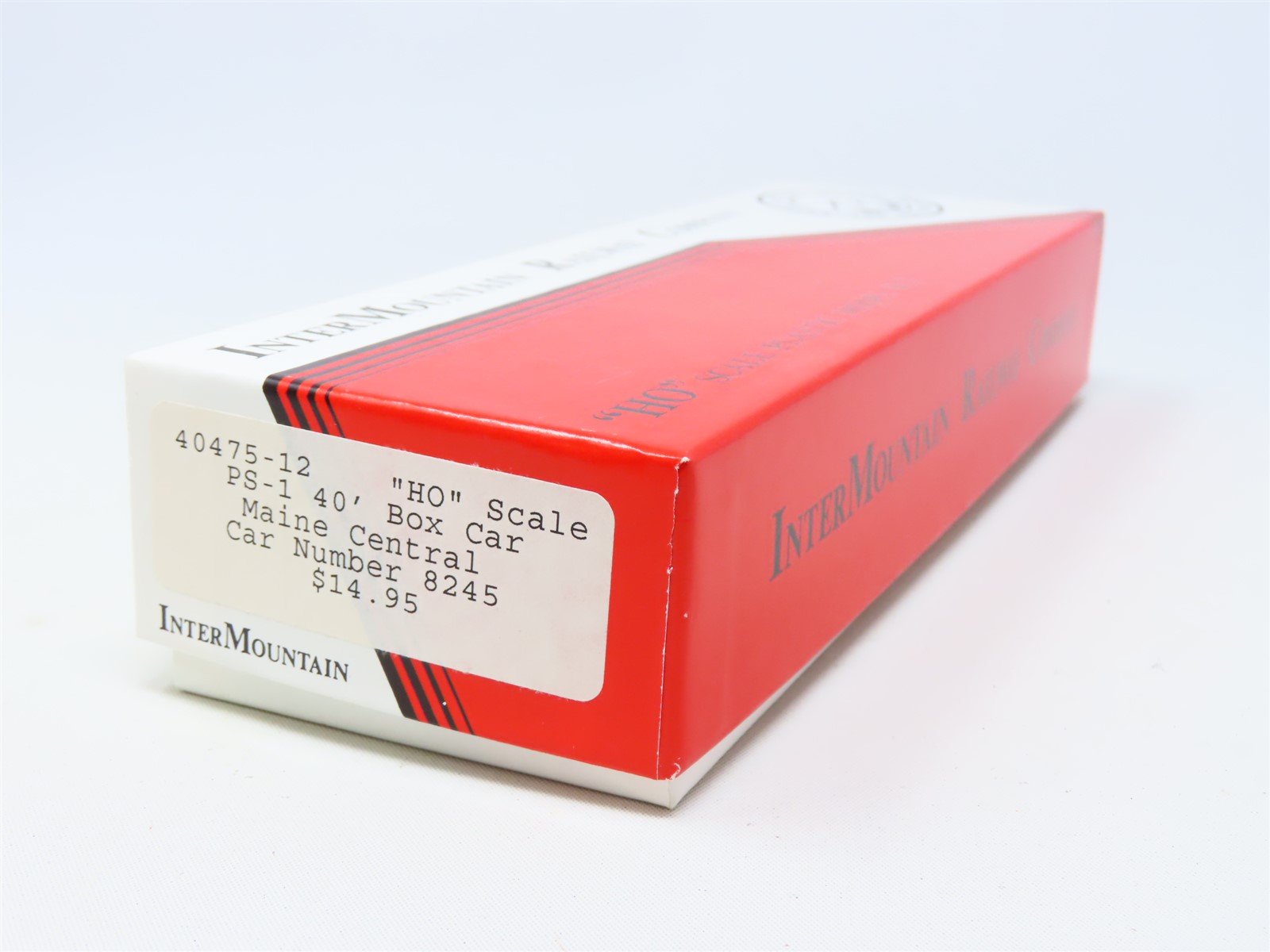 HO Scale InterMountain Kit #40475-12 MEC Maine Central 40' PS-1 Box Car #8245