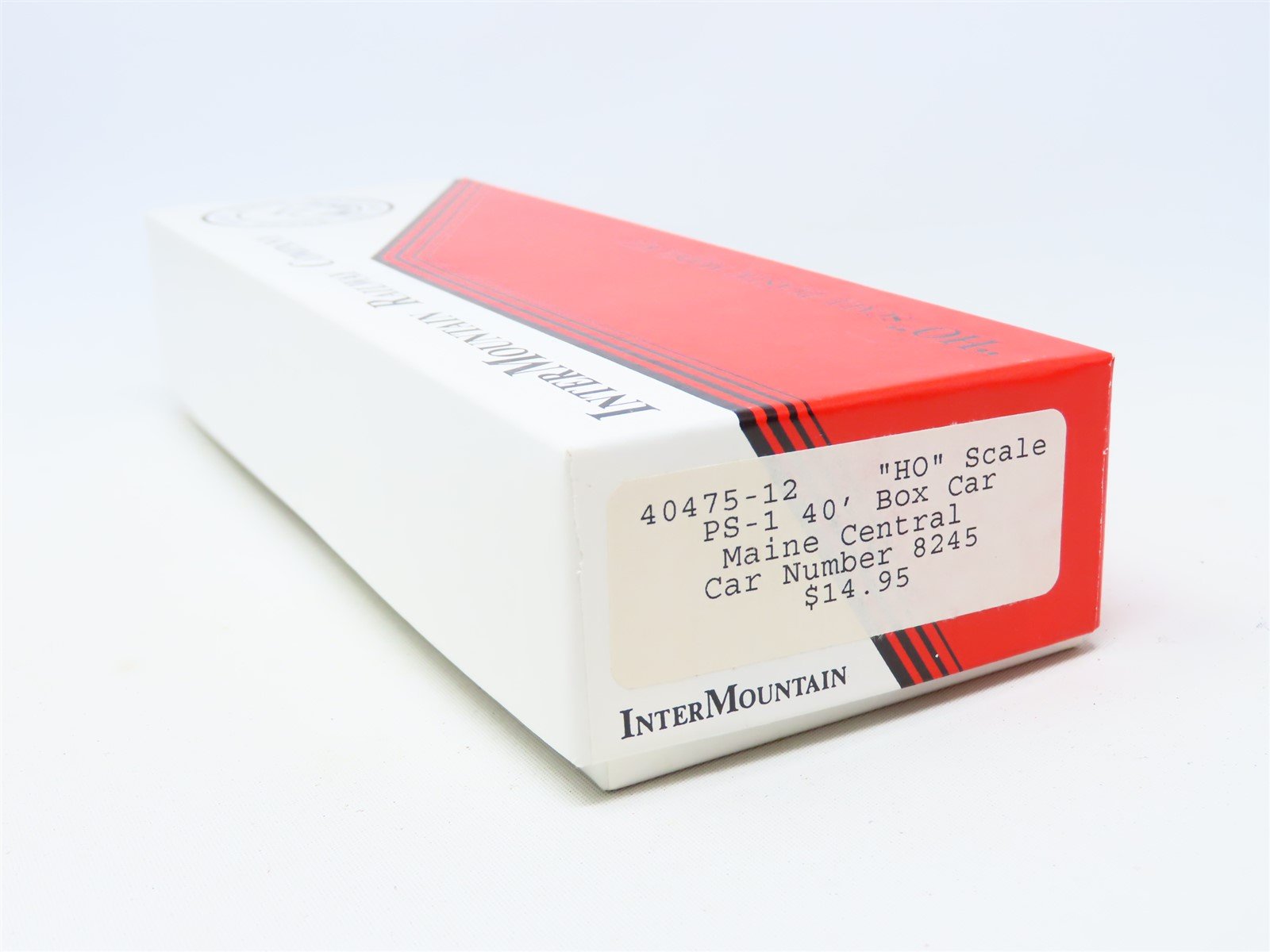 HO Scale InterMountain Kit #40475-12 MEC Maine Central 40' PS-1 Box Car #8245