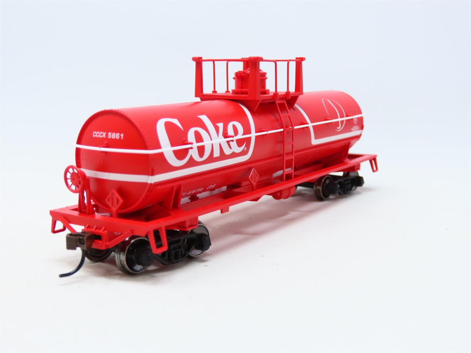 Coca-cola TTAX Train Accessories O Scale Bottling Company Model K-40111  Suburban 