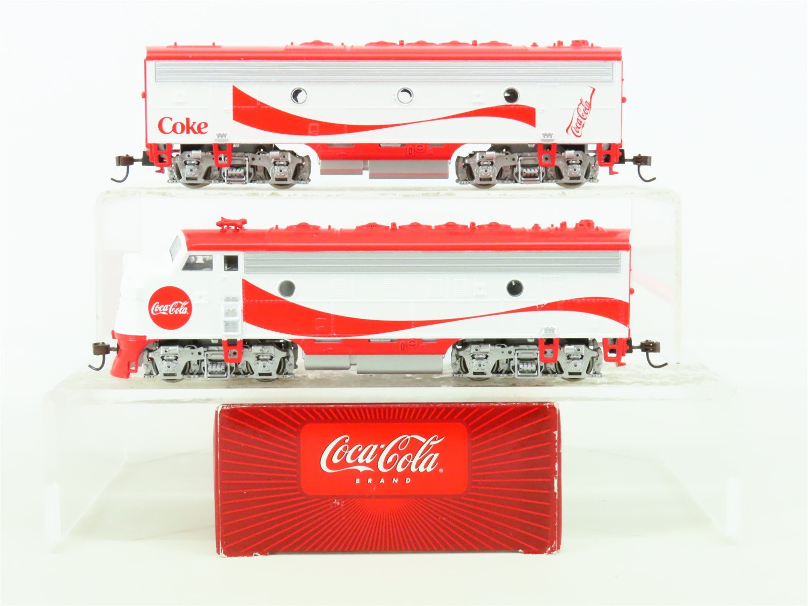 HO Scale Athearn 8292 Coca-Cola EMD F7A/B Diesel Locomotive Set No#