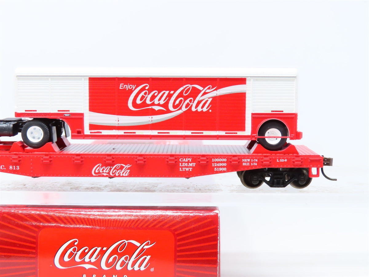 HO Scale Athearn #8281 CCCC Coca-Cola 50&#39; Flat Car w/ Beverage Trailer #813