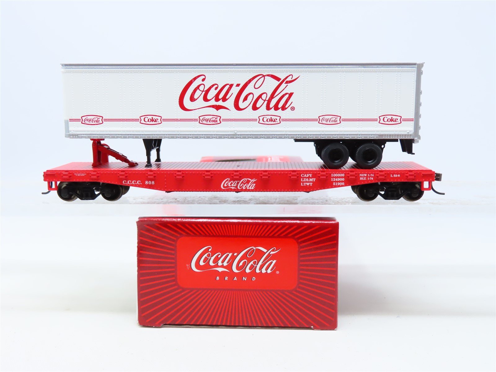 HO Scale Athearn #8303 CCCX Coca-Cola 50' Flat Car w/ 45' Trailer #808