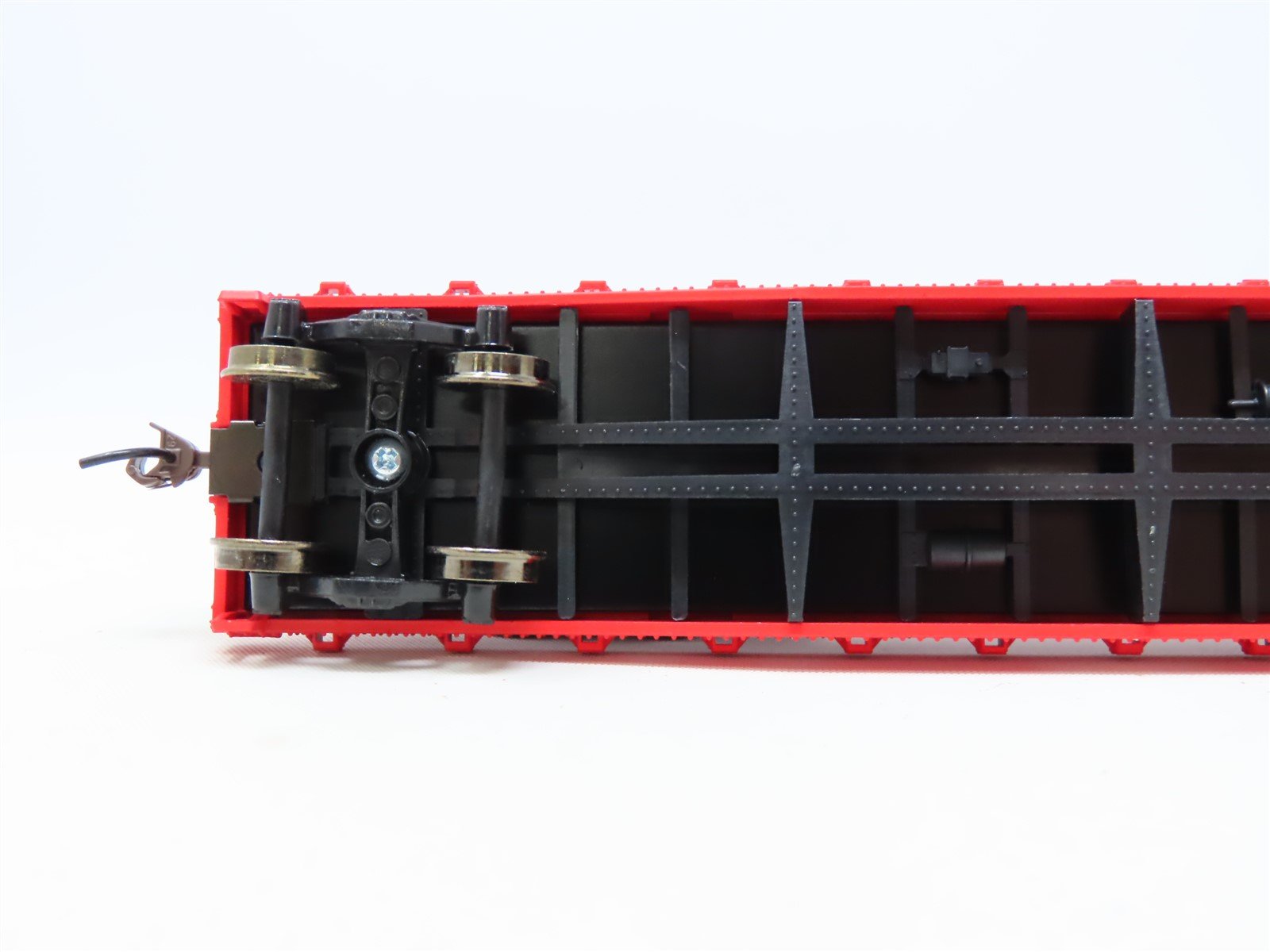 HO Scale Athearn #8303 CCCX Coca-Cola 50' Flat Car w/ 45' Trailer #808