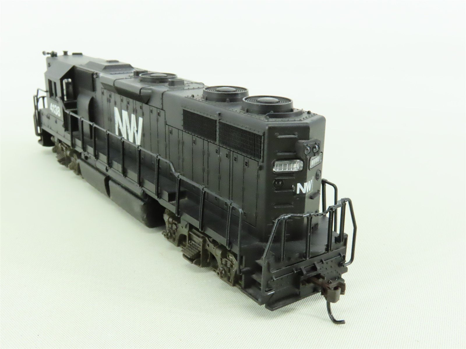 HO Scale Atlas NW Norfolk & Western EMD GP38 High Nose