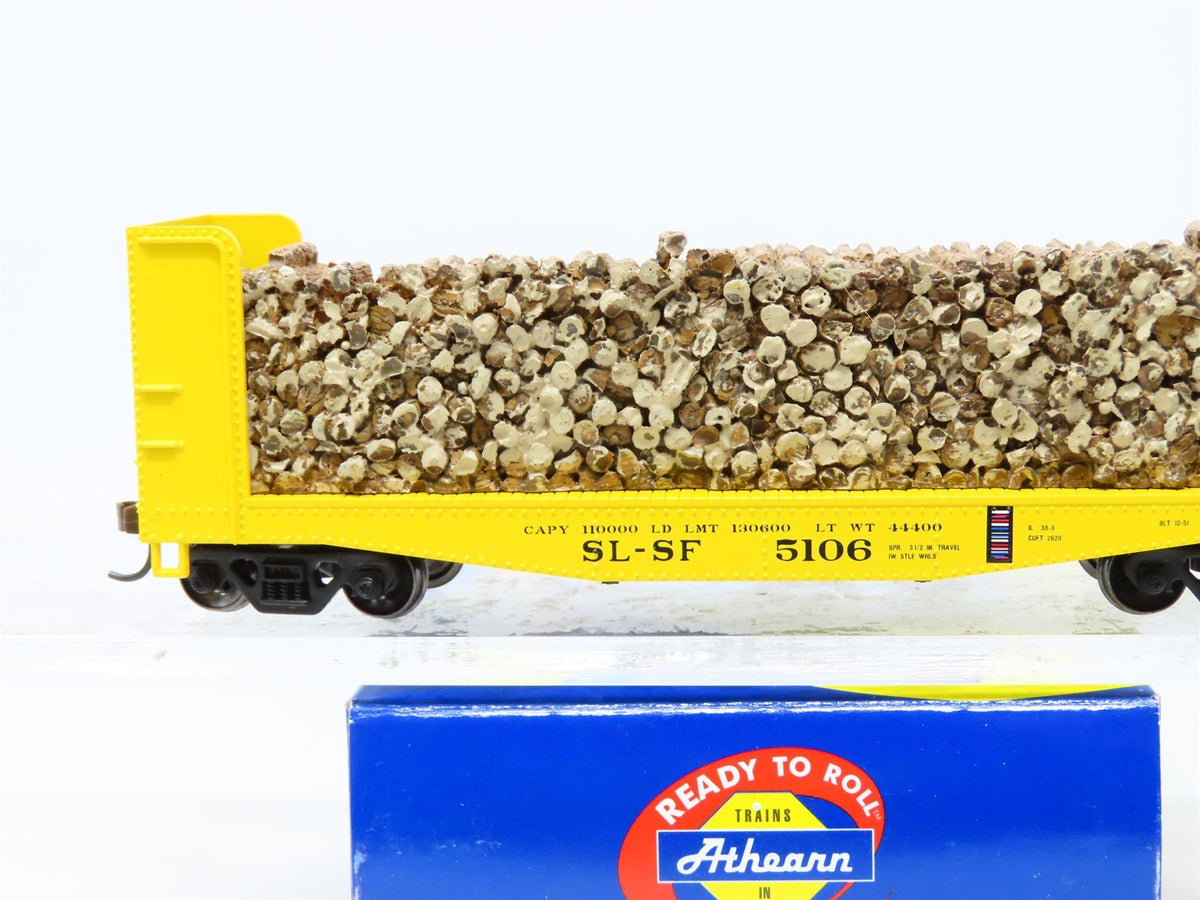 HO Scale Athearn #91457 SL-SF Frisco 40&#39; Pulpwood Flat Car w/ Load #5106