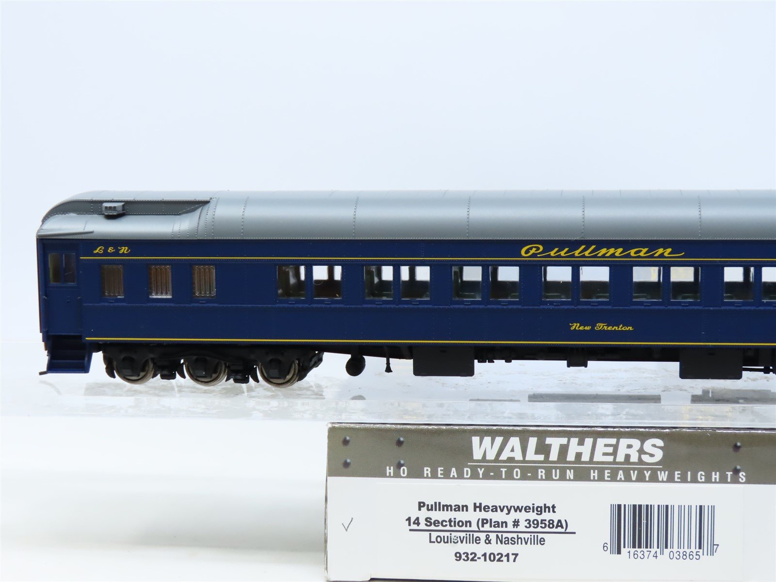 HO Walthers 932-10217 L&N Louisville & Nashville Pullman Passenger 