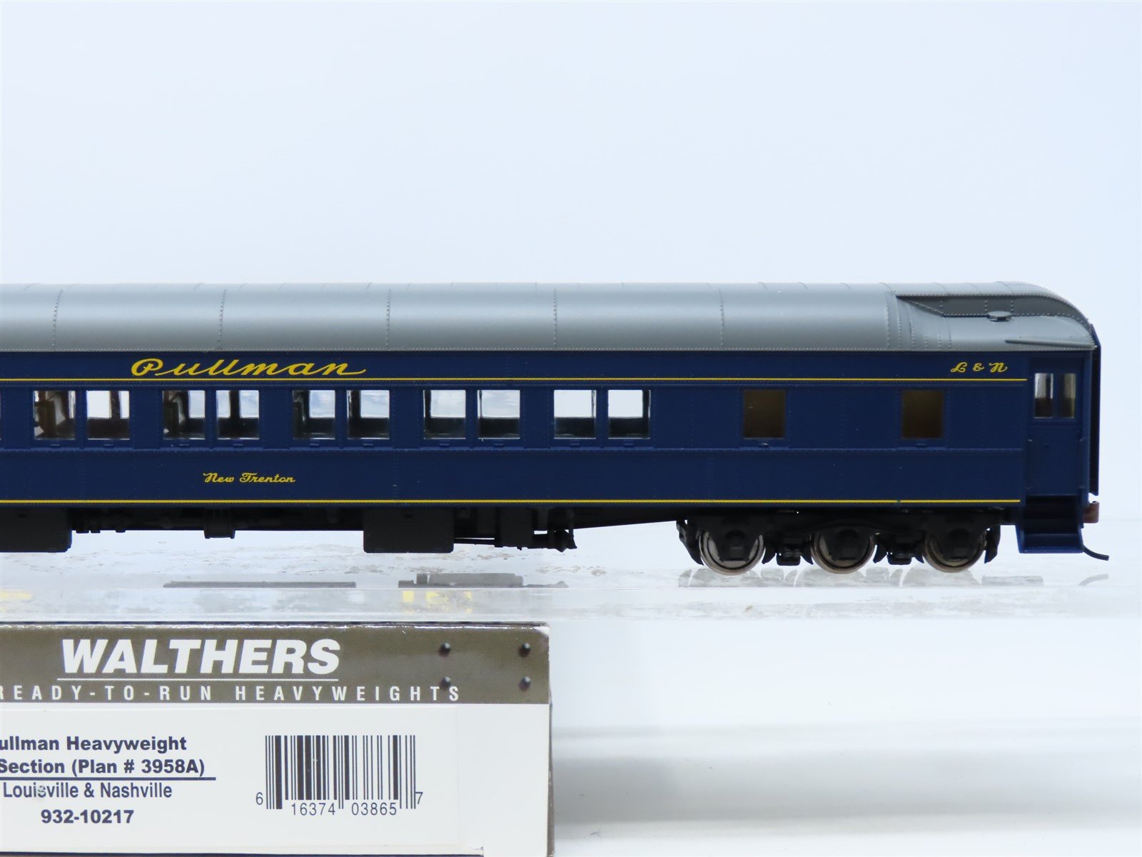HO Walthers 932-10217 L&N Louisville & Nashville Pullman Passenger 
