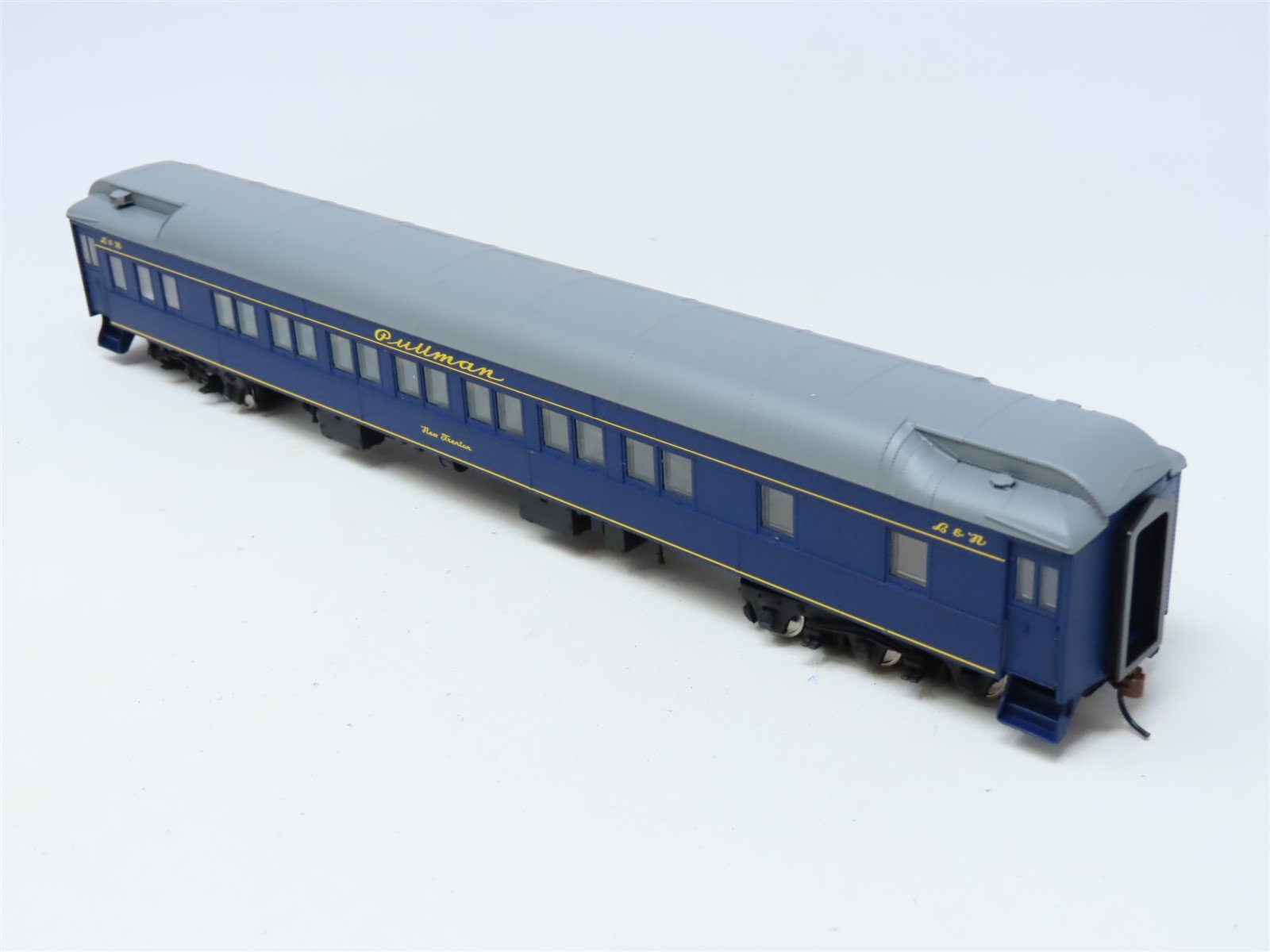 HO Walthers 932-10217 L&N Louisville & Nashville Pullman Passenger 