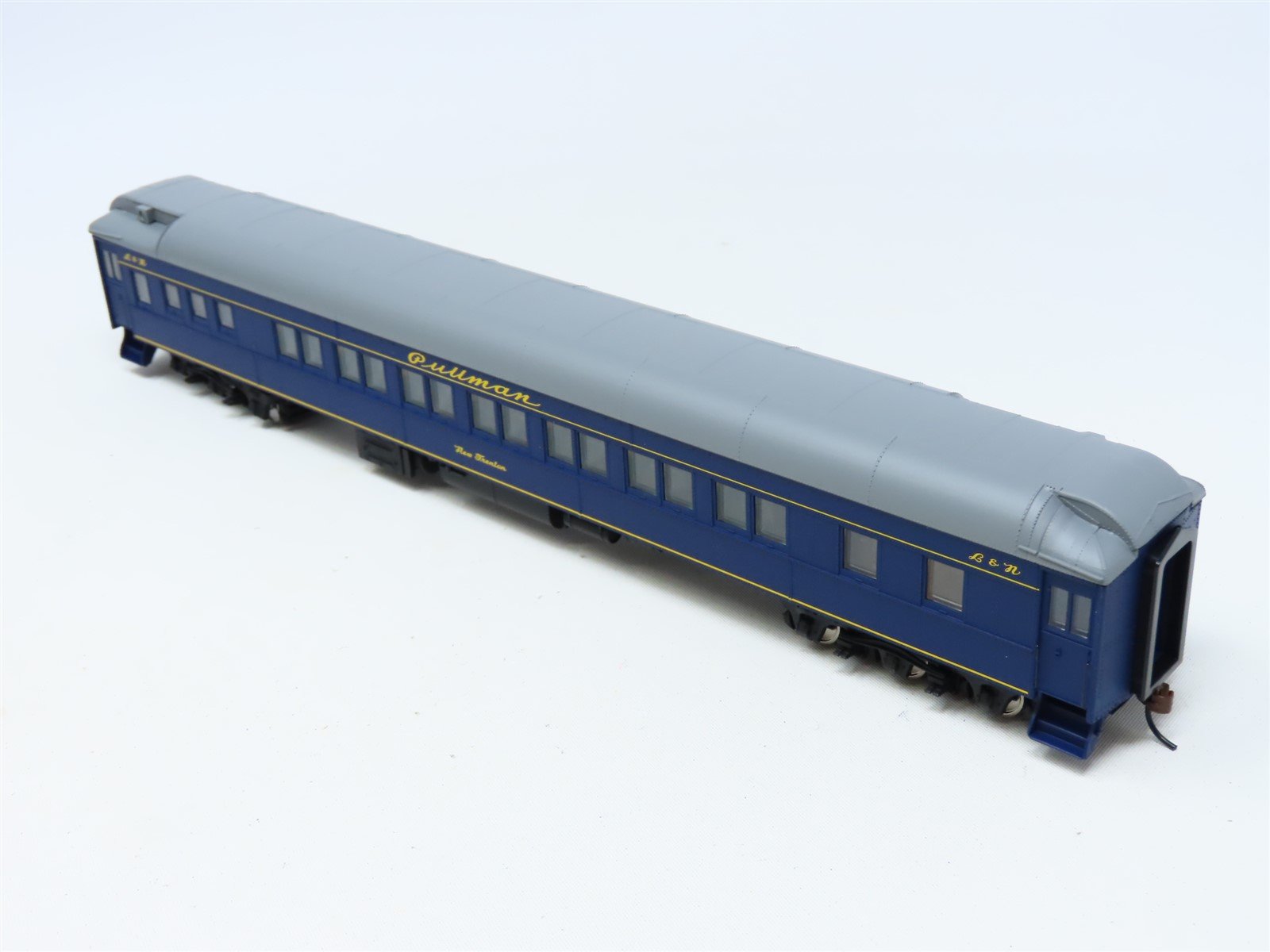 HO Walthers 932-10217 L&N Louisville & Nashville Pullman Passenger 