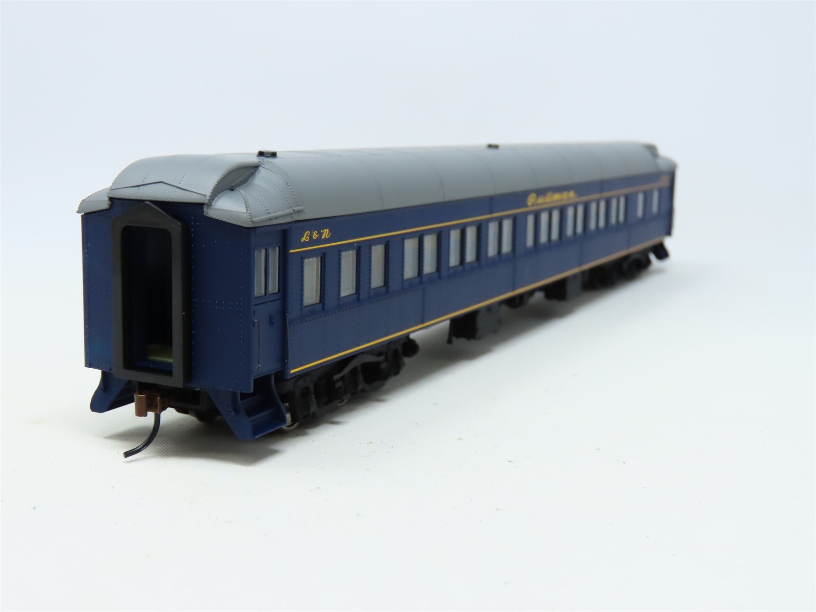 HO Walthers #932-10067 L&N Louisville & Nashville Pullman Heavyweight Passenger