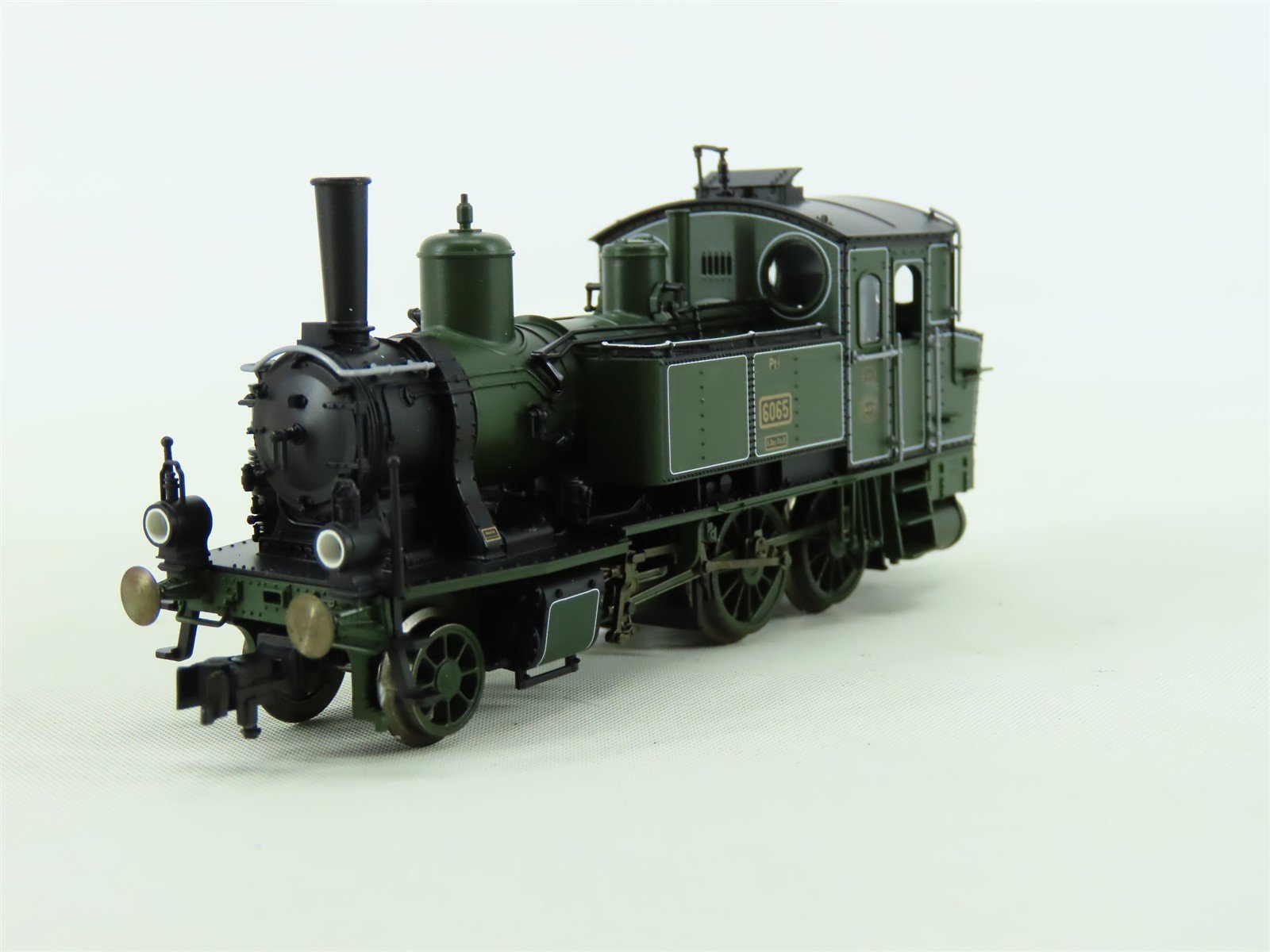 HO Scale Fleischmann 481302 K.Bay.Sts.B. 2-4-0 Class Pt2/3 Steam Train Set