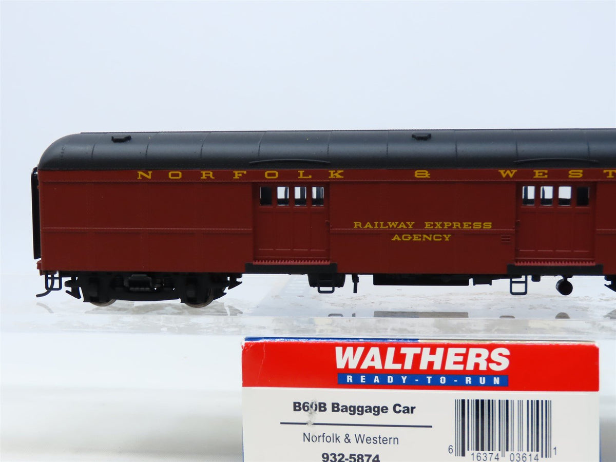 HO Scale Walthers #932-5874 N&amp;W Norfolk &amp; Western B60B Baggage Passenger Car