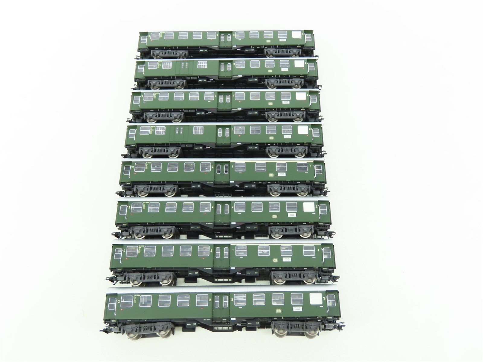 HO Scale Trix 23437 DB German Federal Era III Coach Passenger Cars 8-Pack