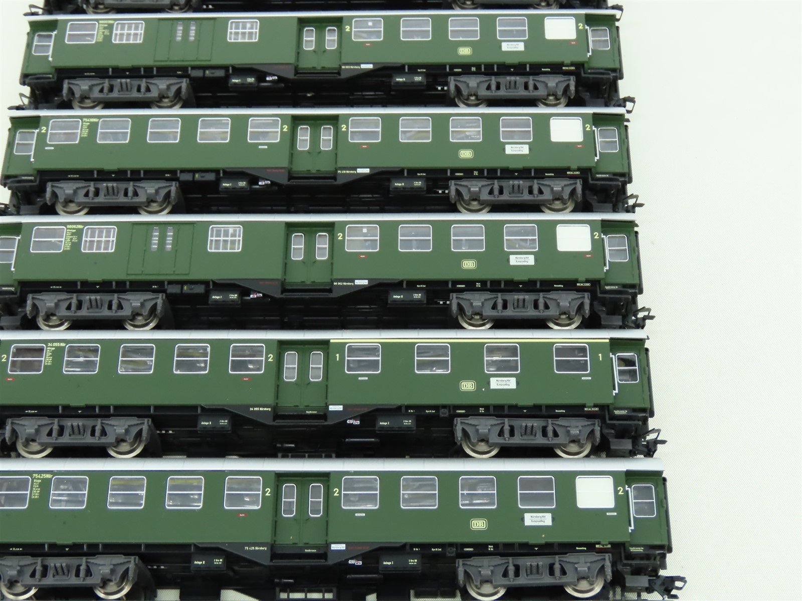 HO Scale Trix 23437 DB German Federal Era III Coach Passenger Cars 8-Pack