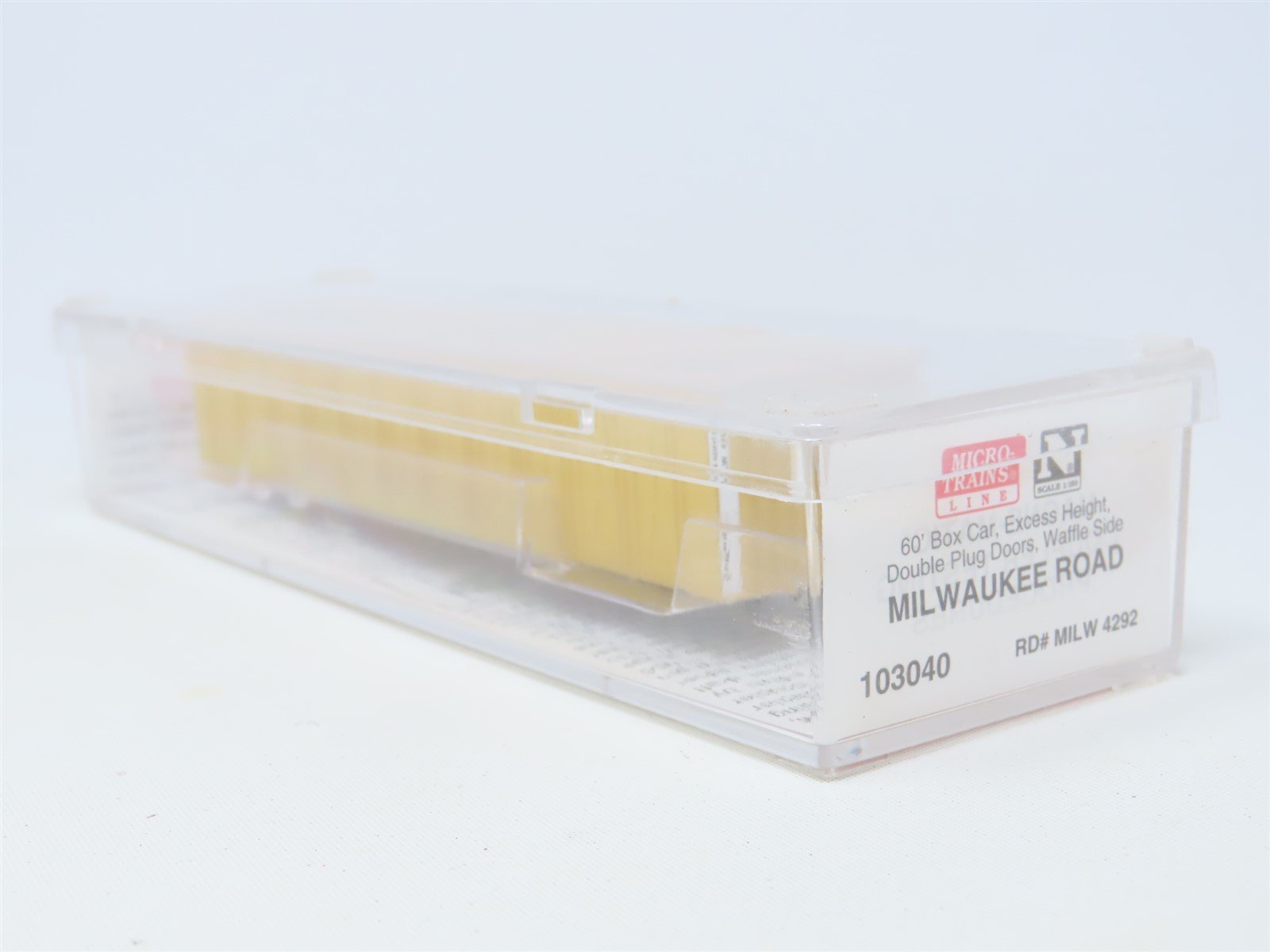 N Scale Micro-Trains MTL 103040 MILW Milwaukee Road Waffle Side 60' Boxcar #4292