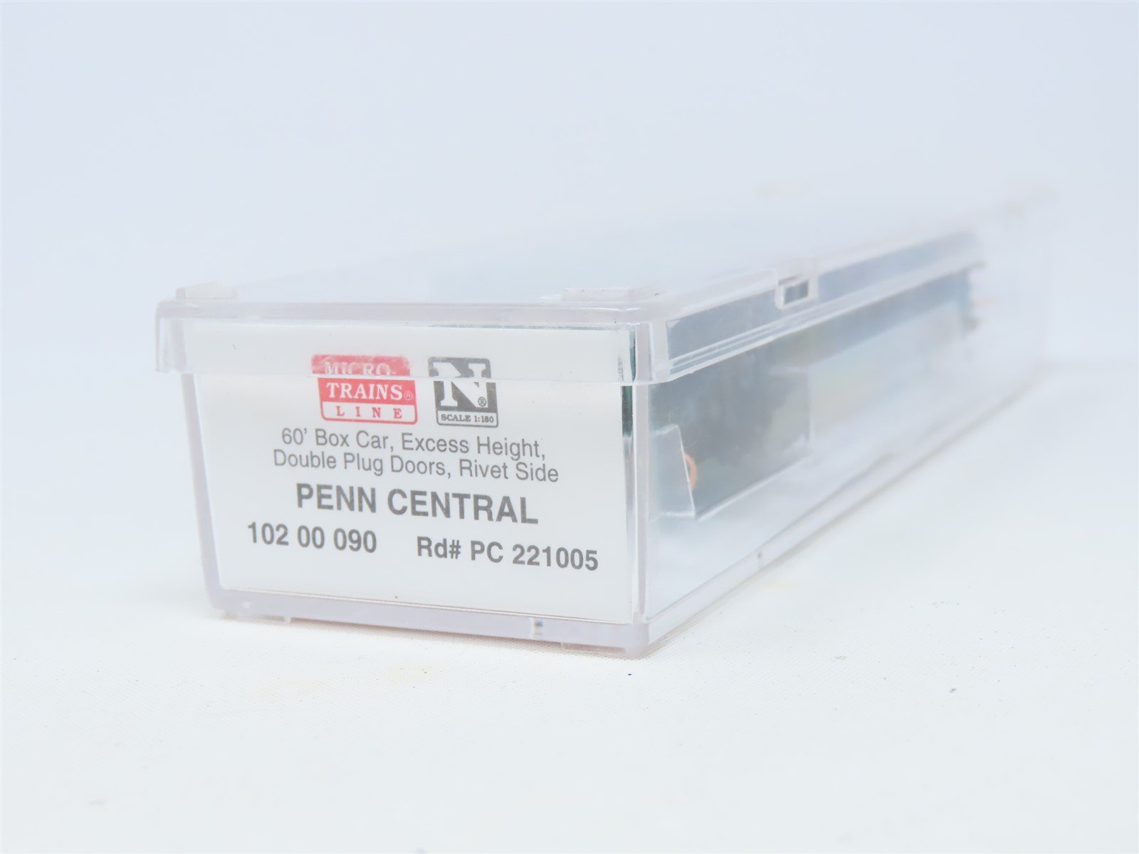 N Scale Micro-Trains MTL 102 00 090 PC Penn Central 60' Plug Door Boxcar #221005