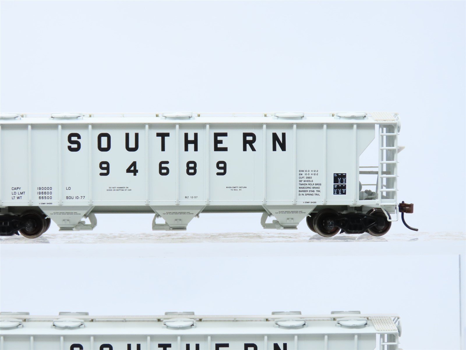 HO Walthers Gold Line 932-27958 SOU Southern Railway 3-Bay Covered Hopper (2-Pk)