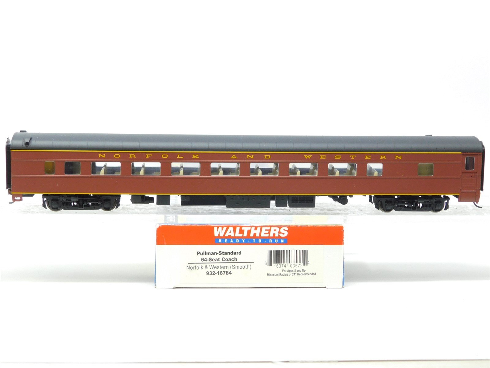 HO Scale Walthers #932-16784 N&W Norfolk & Western 64-Seat Coach Passenger