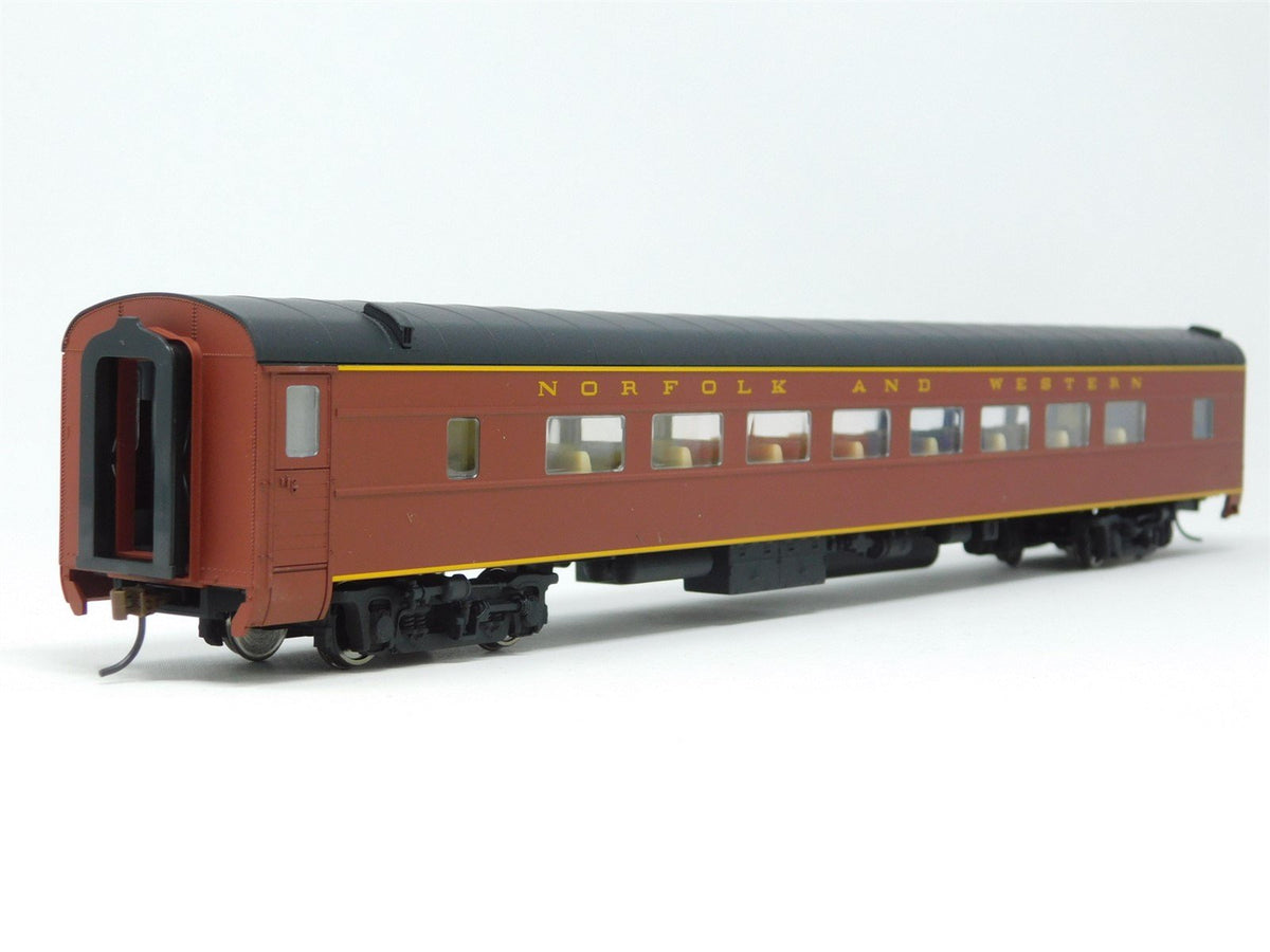 HO Scale Walthers #932-16784 N&amp;W Norfolk &amp; Western 64-Seat Coach Passenger