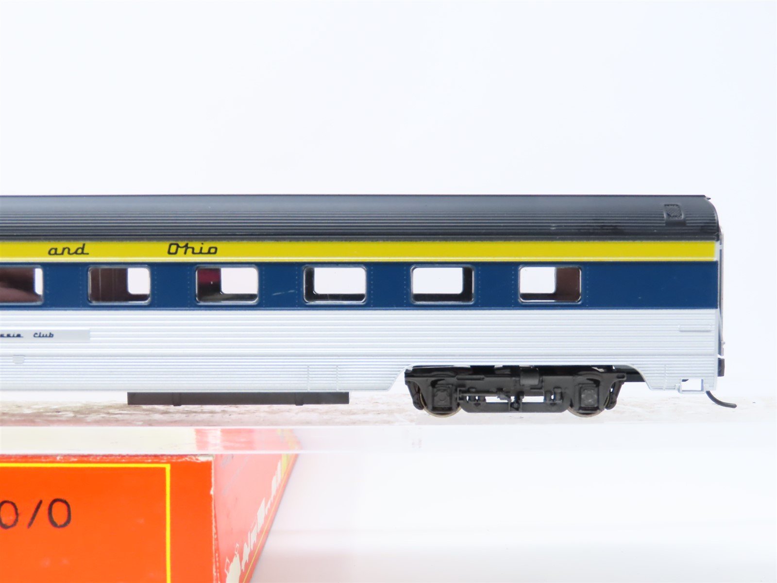 HO Scale Rivarossi #6680/0 C&O Chesapeake & Ohio Diner Passenger 