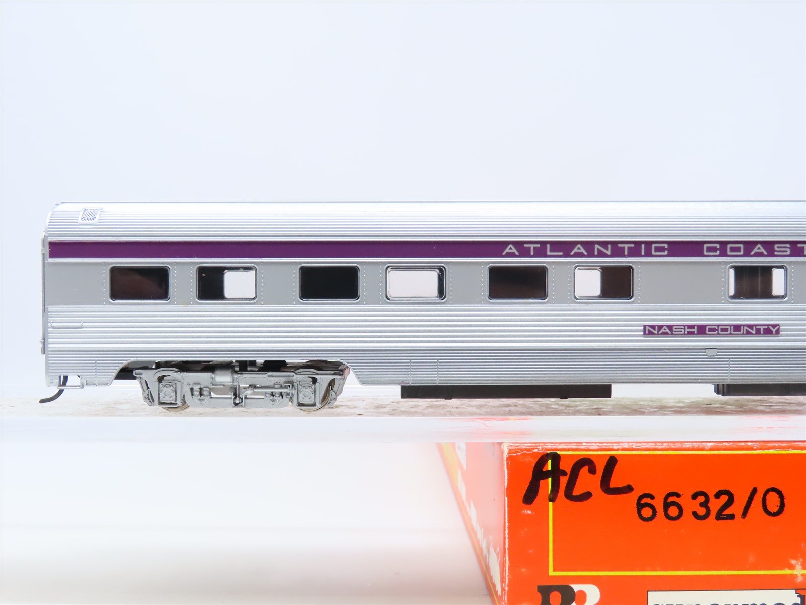 HO Rivarossi #6632/0 ACL Atlantic Coast Line Roomette Passenger 