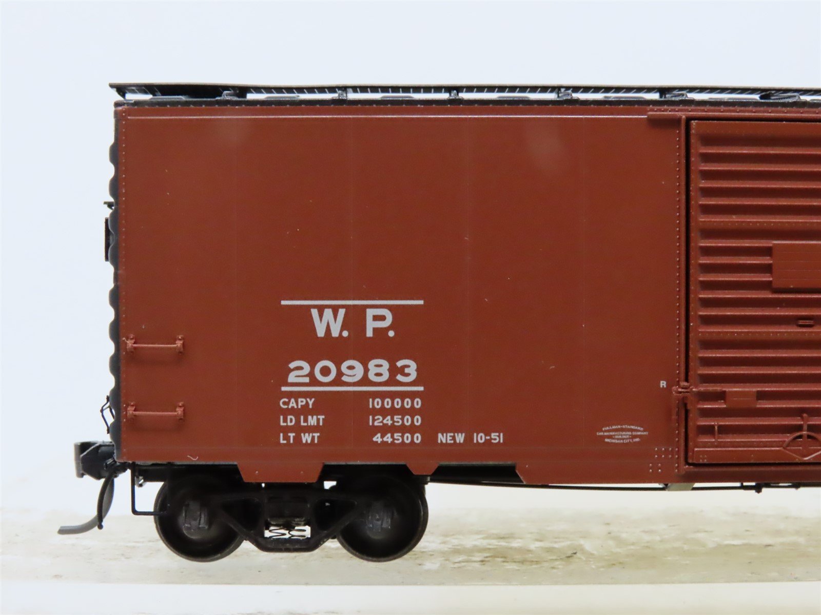 HO Scale Kadee #4803 WP Western Pacific 40' PS-1 Single Door