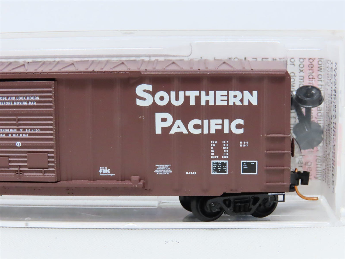 N Micro-Trains MTL 03000050 SP Southern Pacific 50&#39; Cushioned Box Car #246016