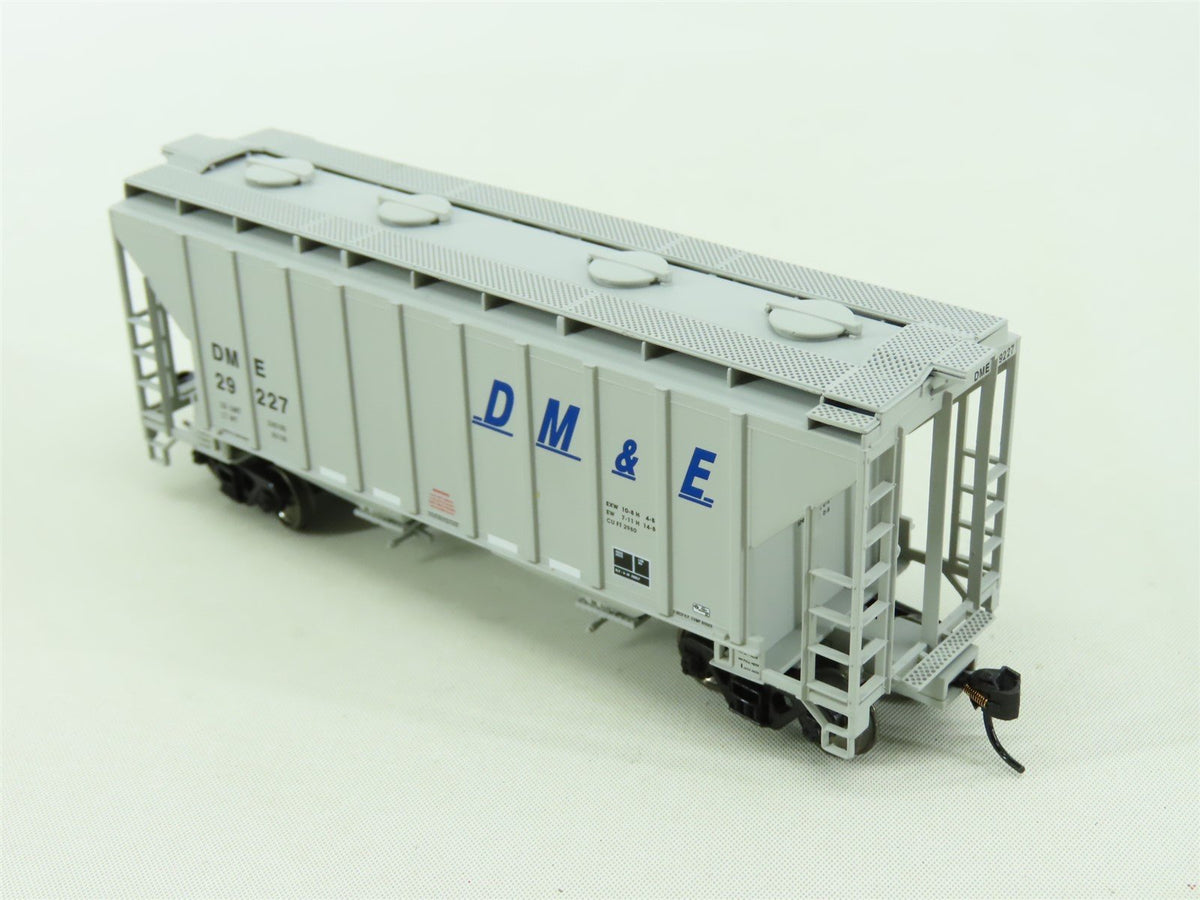 HO Walthers Gold Line #932-41312 DM&amp;E Dakota Minnesota &amp; Eastern 2-Bay Hopper