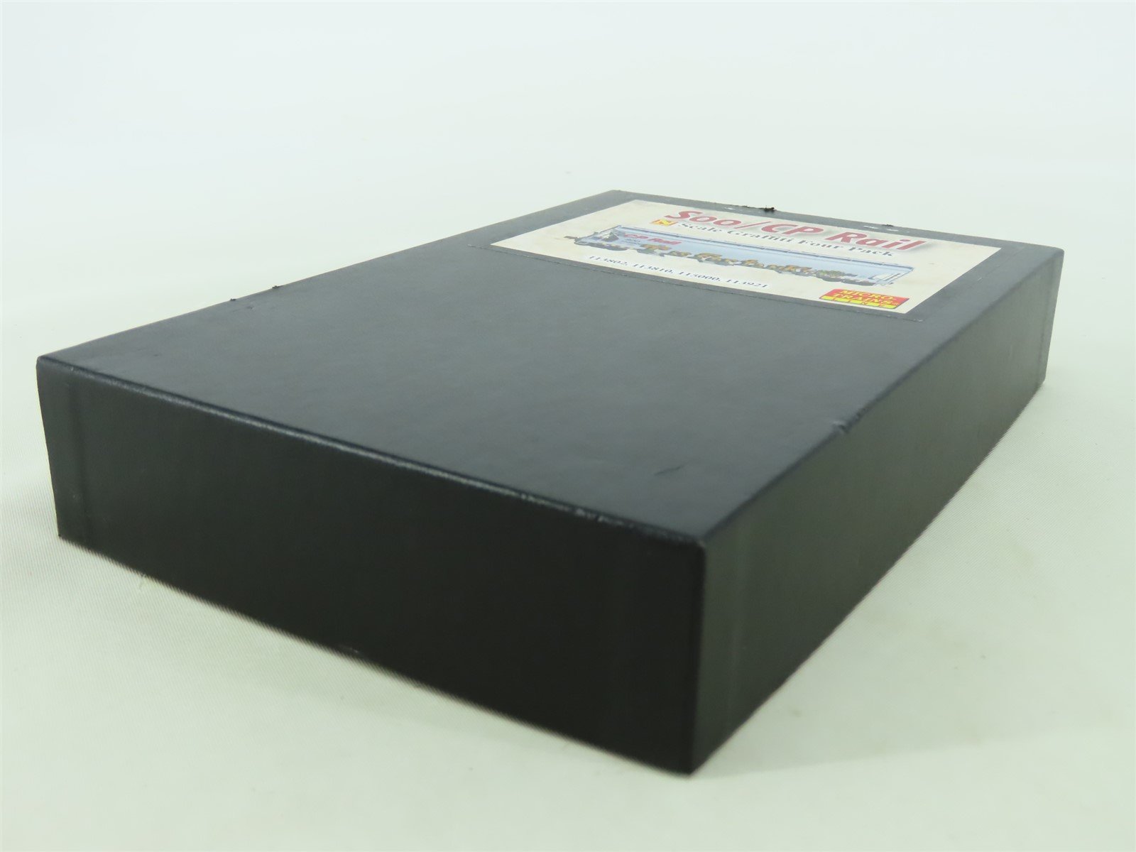 N Micro-Trains MTL 99305340 SOO/CP Rail Graffiti 4-Bay Covered Hoppers 4-Pack