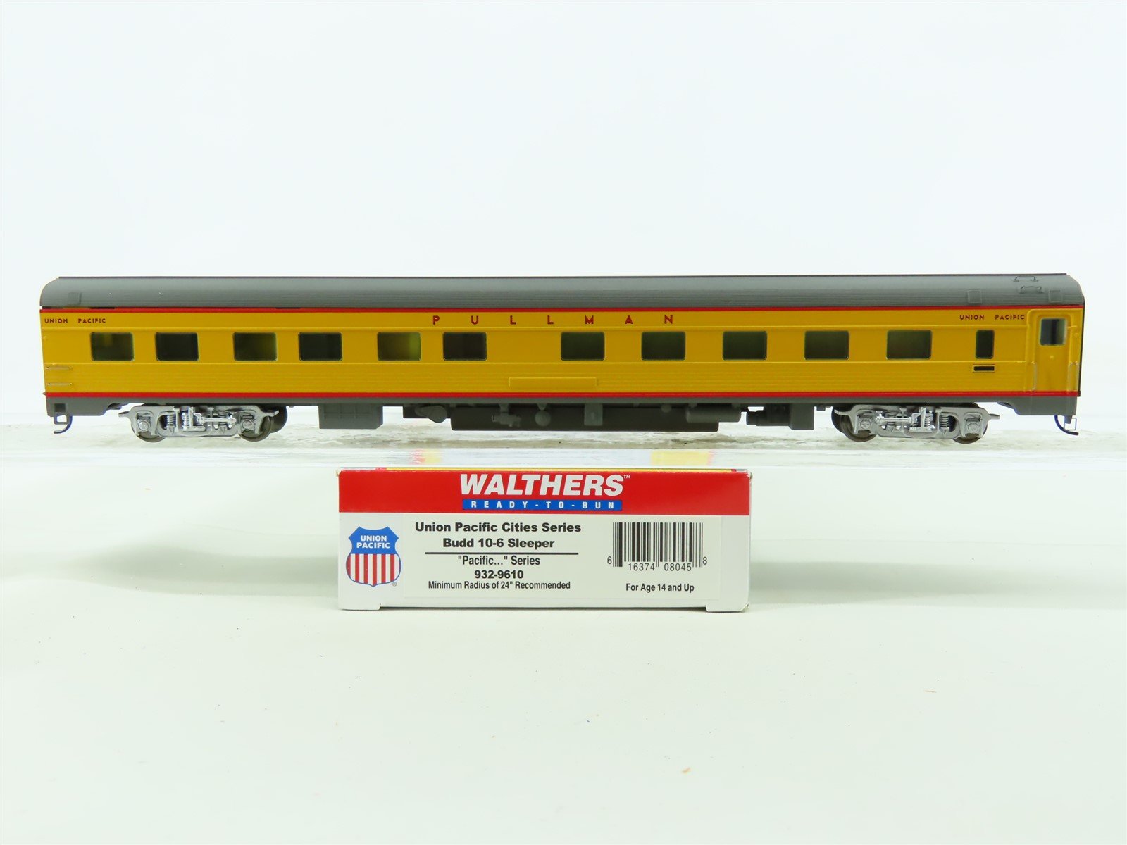 HO Walthers 932-9610 UP Union Pacific "Pacific" Series 10-6 Sleeper Passenger