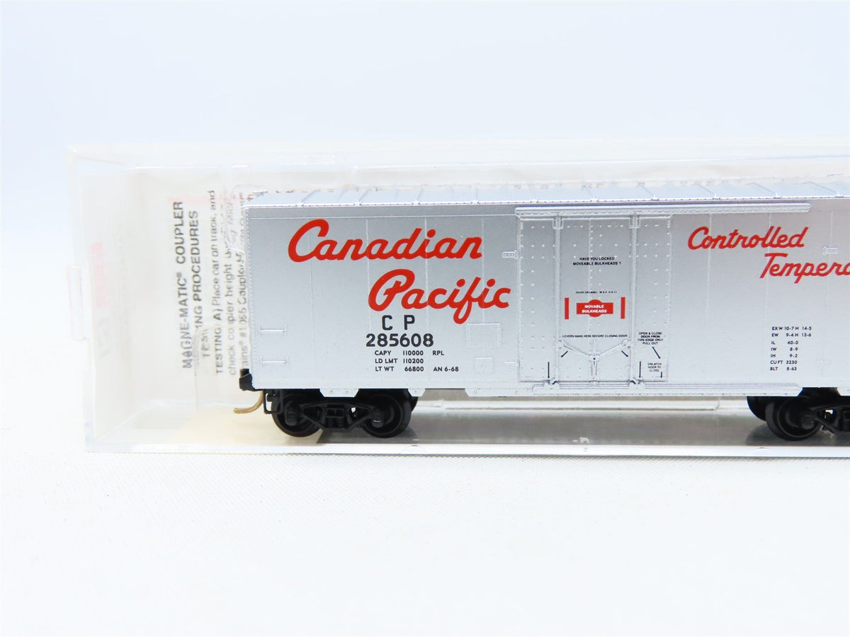 N Micro-Trains MTL #74040/1 CP Canadian Pacific 40&#39; Plug Door Box Car #285608