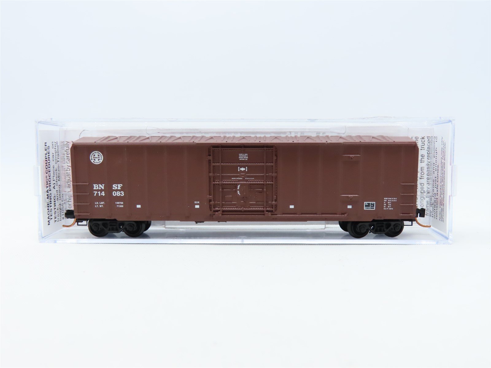N Scale Micro-Trains MTL #02700300 BNSF Railway 50' Plug Door Box Car #714083