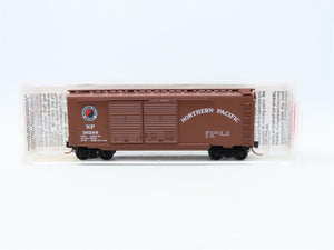 N Micro-Trains MTL #23250 NP Northern Pacific 40' Double Door Box Car #38296