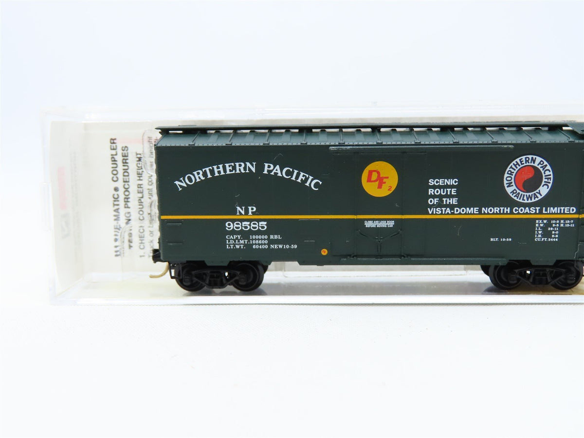 N Micro-Trains MTL #21210 NP Northern Pacific 40&#39; Plug Door Box Car #98585