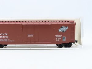 N Kadee Micro-Trains MTL #32230 CNW Chicago & Northwestern 50' Box Car #152053