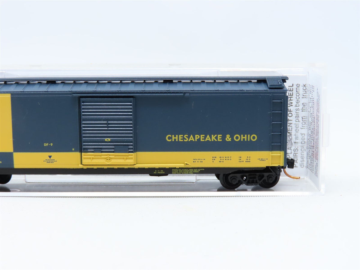 N Micro-Trains MTL #03100073 C&amp;O Chessie System 50&#39; Single Door Box Car #21463