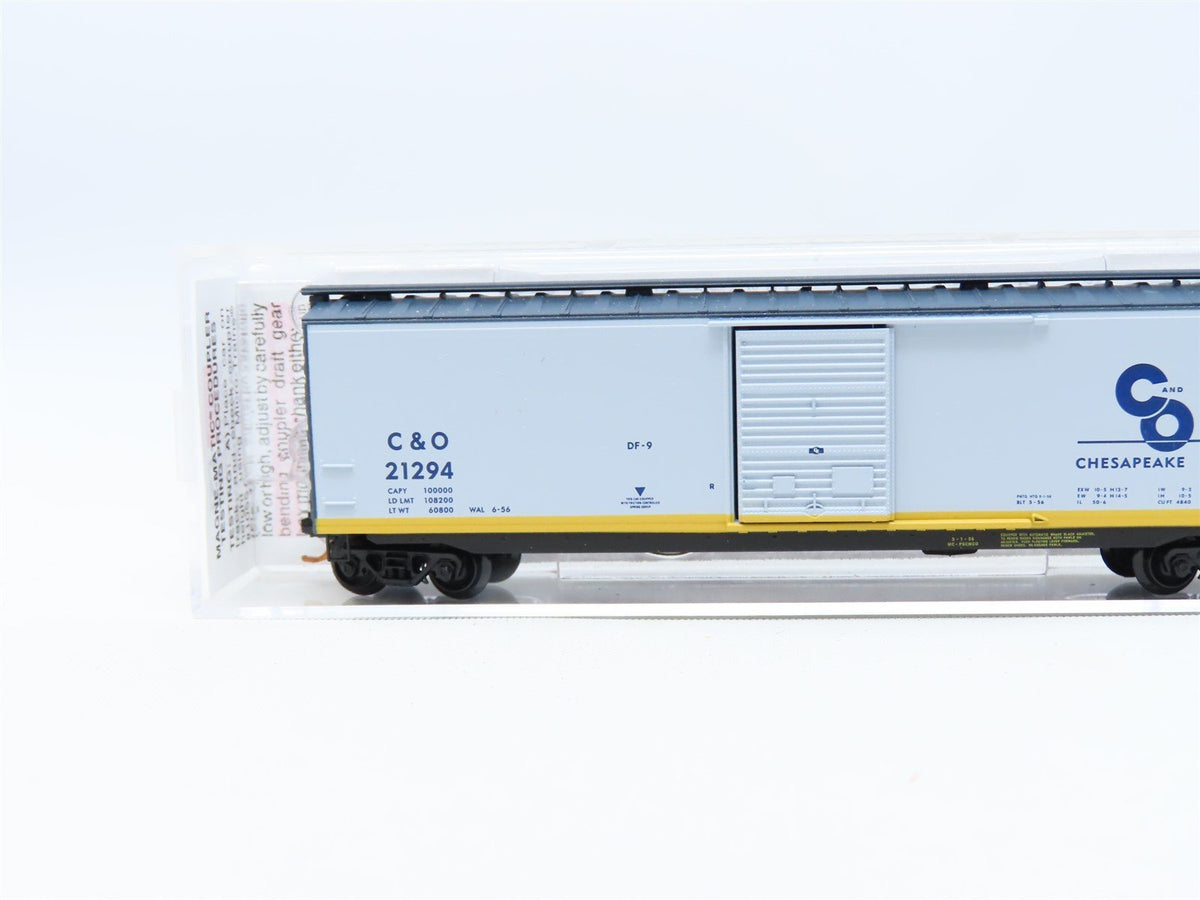N Micro-Trains MTL #03100074 C&amp;O Chessie Route 50&#39; Single Door Box Car #21294