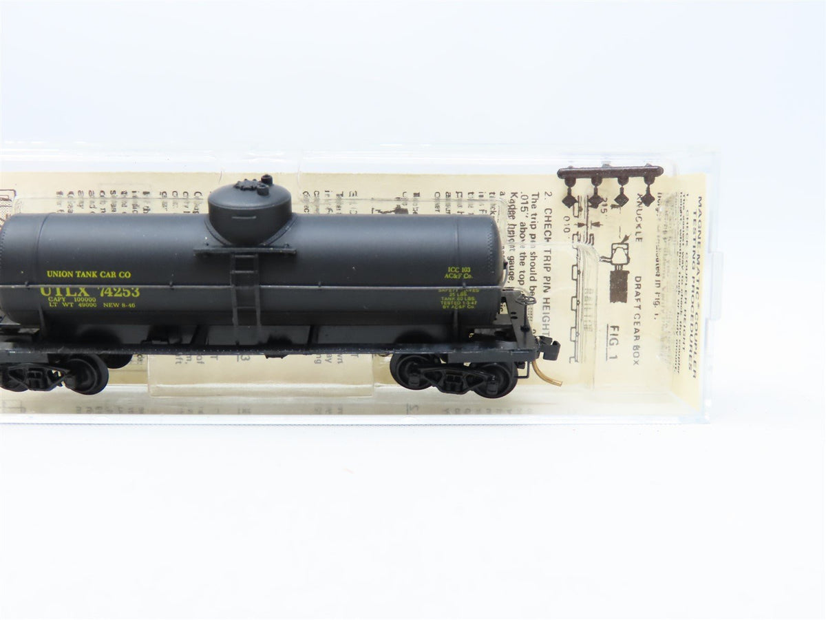 N Scale Kadee Micro-Trains MTL #65062 UTLX 39&#39; Single Dome Tank Car #74253