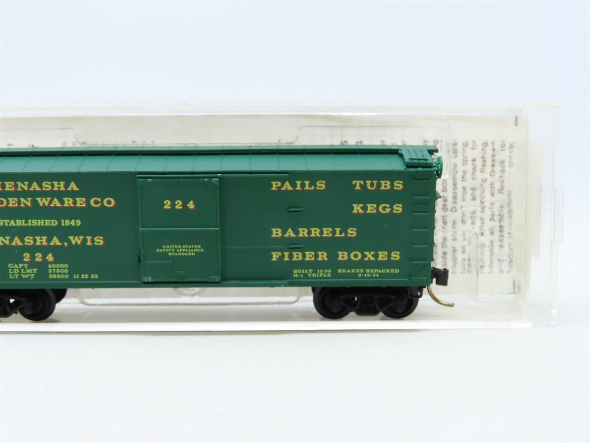 N Scale Micro-Trains MTL #42040 Menasha Woodenware Co. 40&#39; Box Car #224