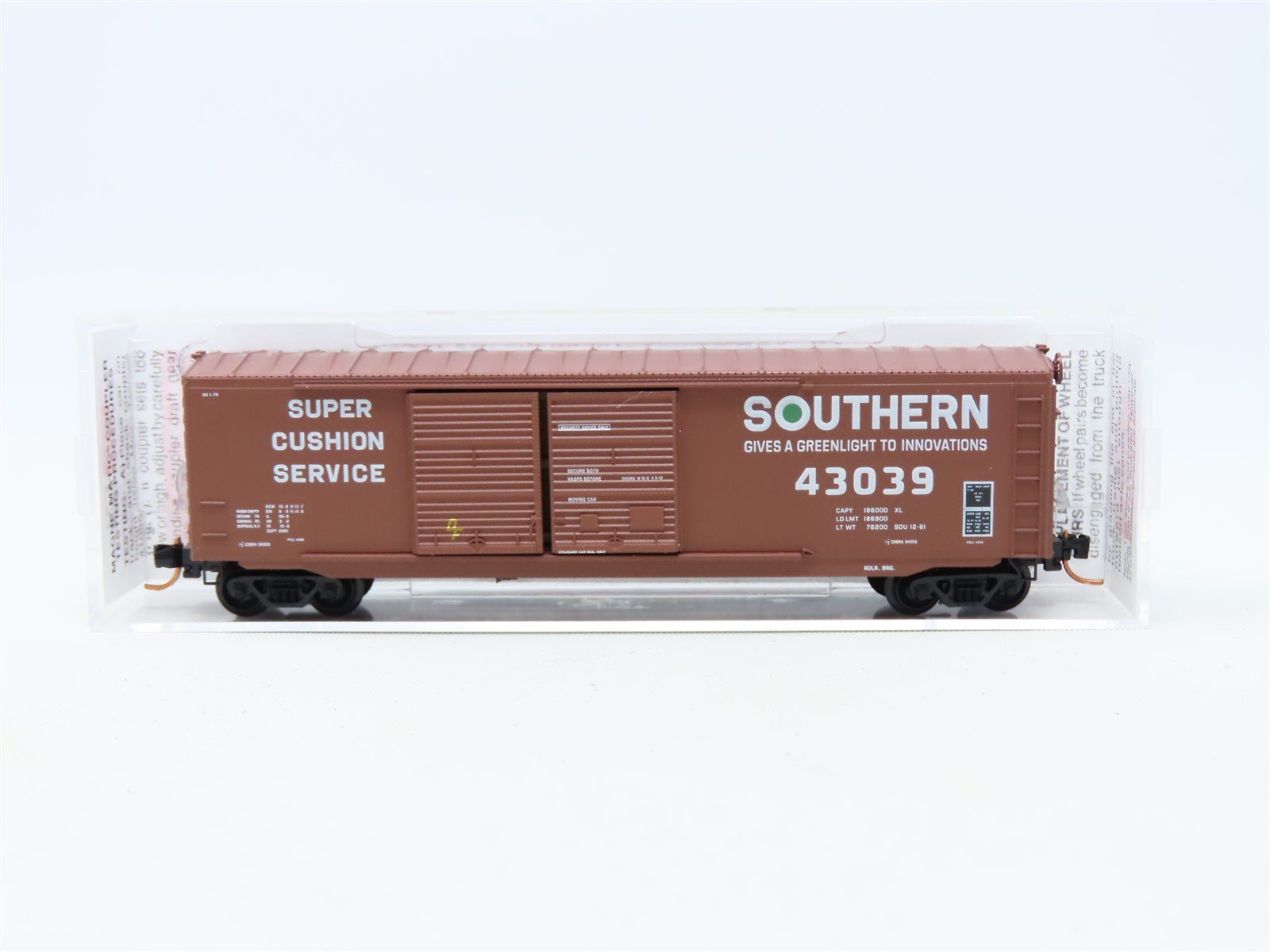 N Scale Micro-Trains MTL #03700030 SOU Southern 50' Box Car w/ Load #43039