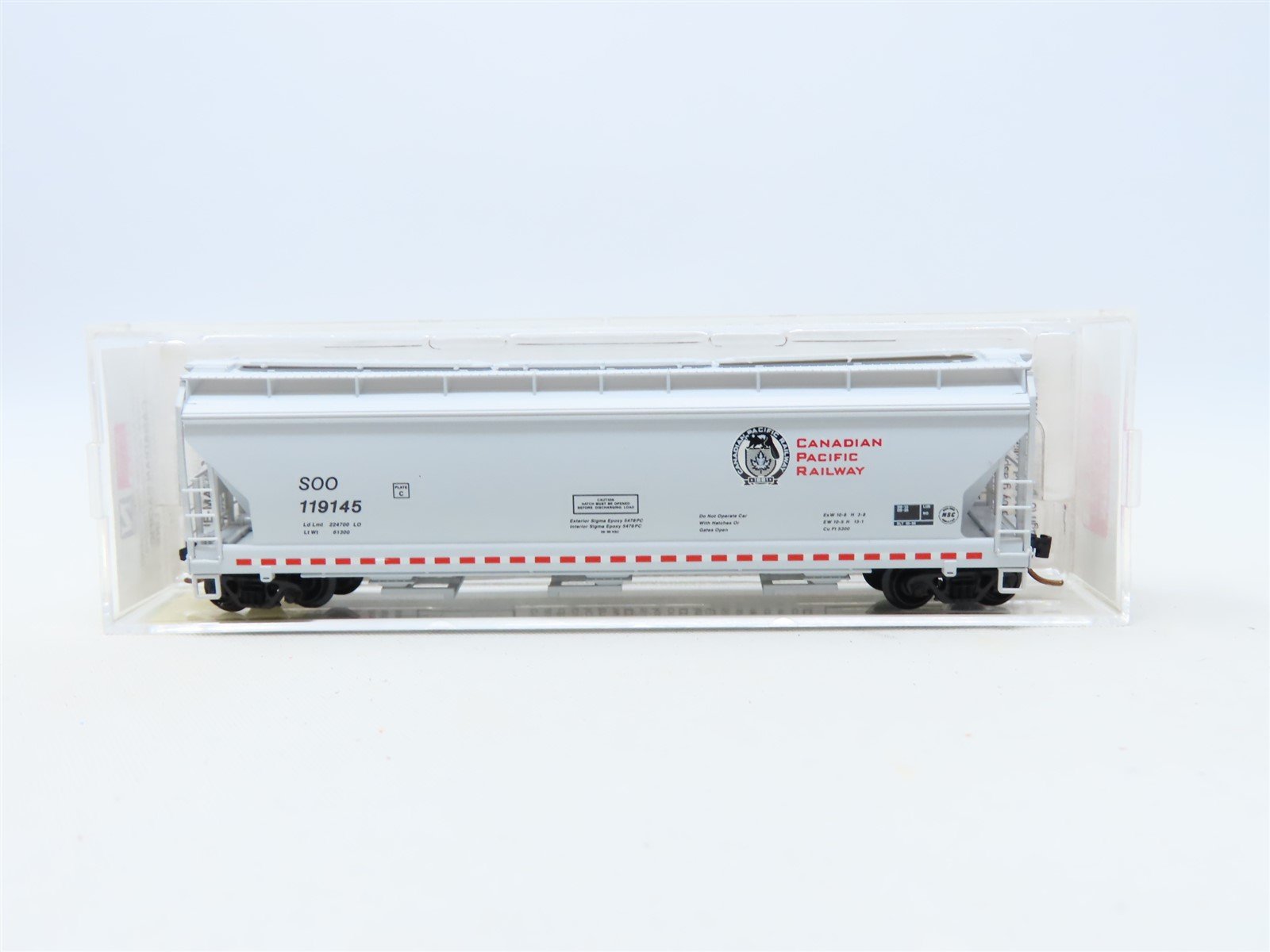 N Scale Micro-Trains MTL #94140 CP/SOO Line 3-Bay Covered Hopper #119145