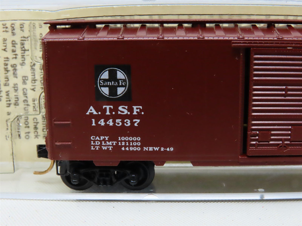 N Kadee Micro-Trains MTL #20020 ATSF Santa Fe &quot;Super Chief&quot; 40&#39; Box Car #144537