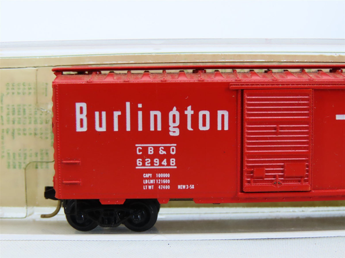 N Kadee Micro-Trains MTL #20338 CB&amp;Q Burlington Route 40&#39; Box Car - Blue Label