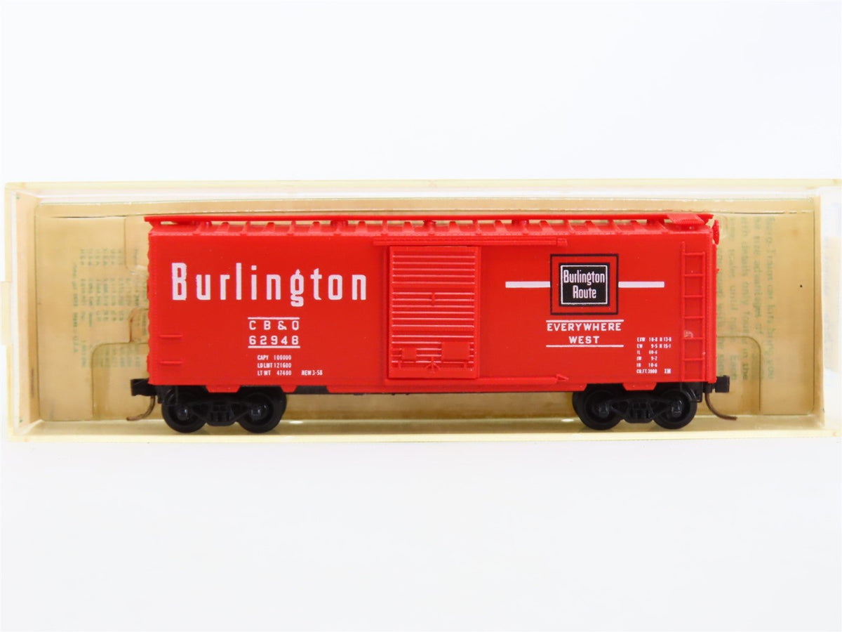 N Kadee Micro-Trains MTL #20338 CB&amp;Q Burlington Route 40&#39; Box Car - Blue Label