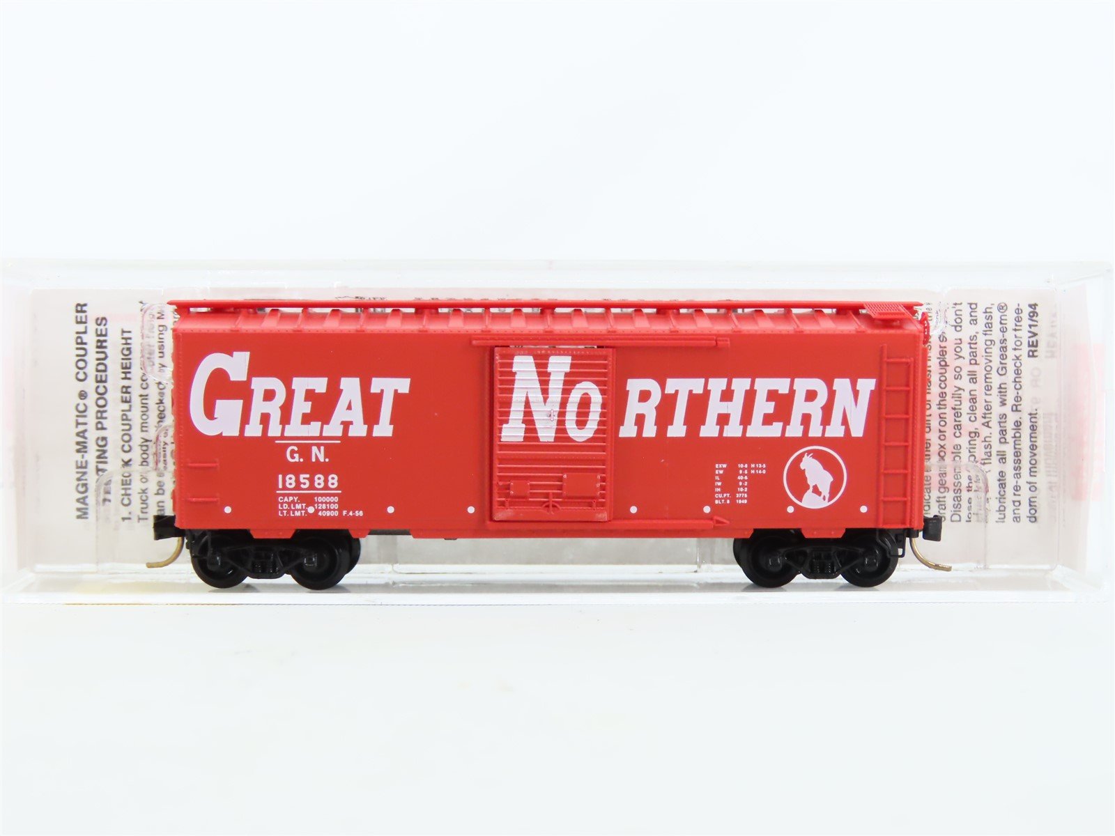 N Scale Micro-Trains MTL 20176 GN Great Northern Circus Train 40' Box Car #18588