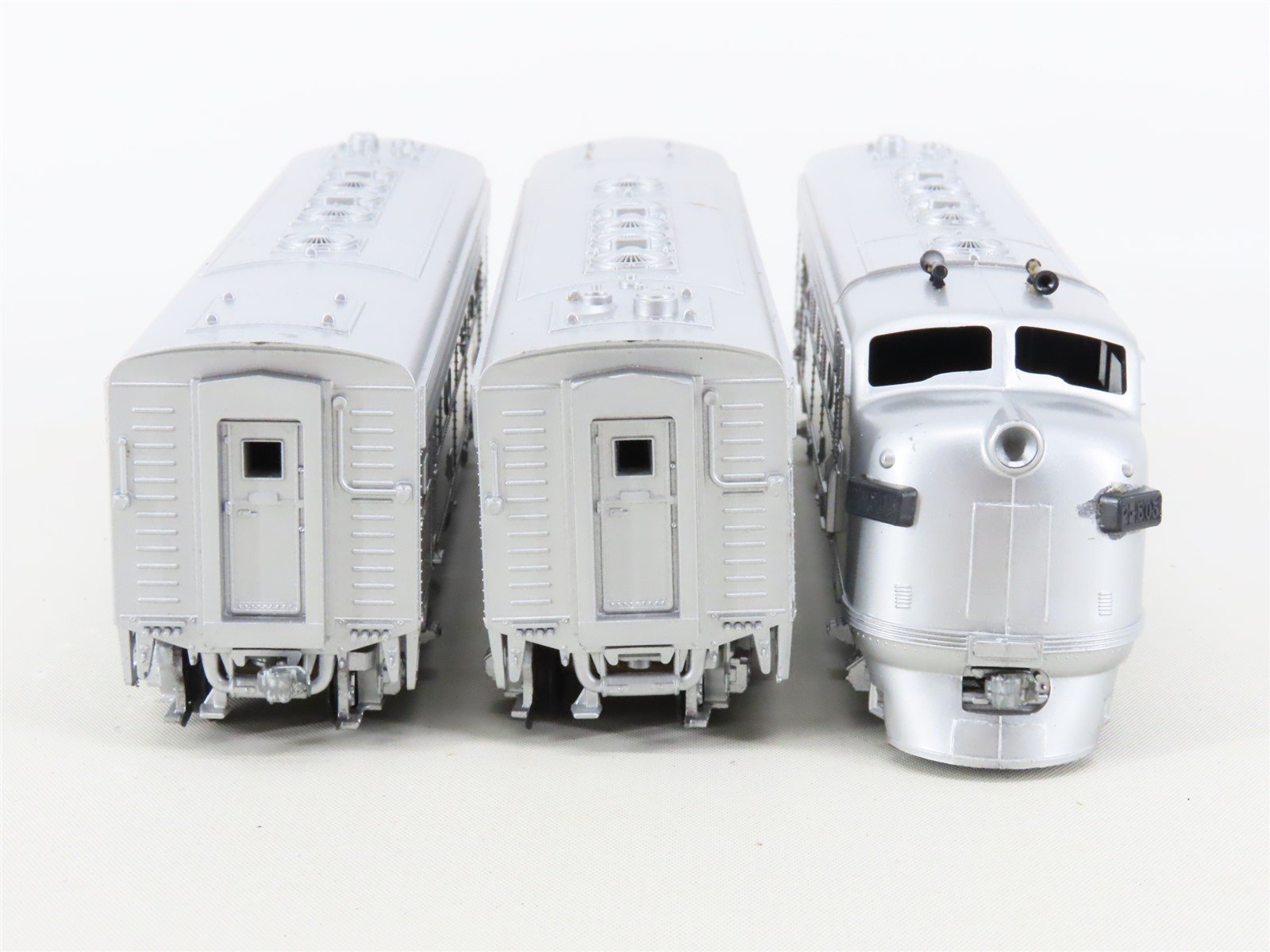 HO Globe Models A98/B89 Unlettered Silver EMD F7A/B/B Diesel Set - Unp ...