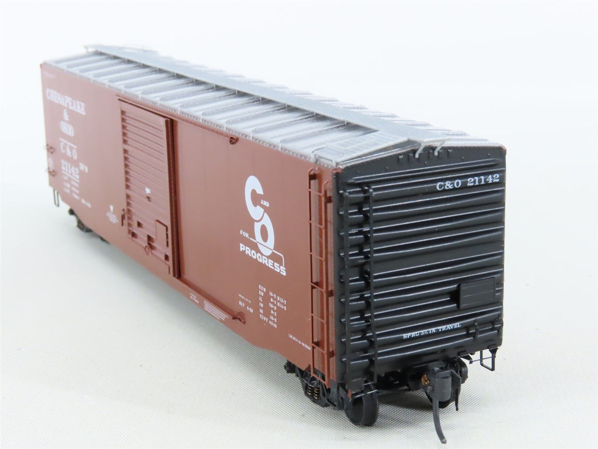 HO Scale Kadee 6004 C&amp;O &quot;For Progress&quot; 50&#39; Single Youngstown Door Box Car #21142